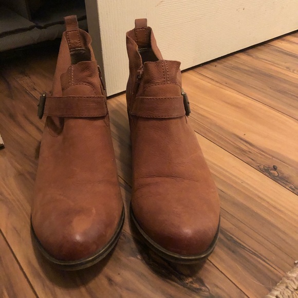 Lucky Brand booties - Picture 1 of 3